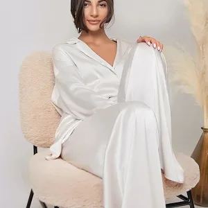 ensemble de pyjamas en soie oversize