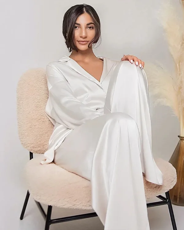 ensemble de pyjamas en soie oversize